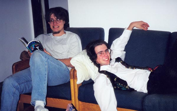 1998-ken_kurt_lounging